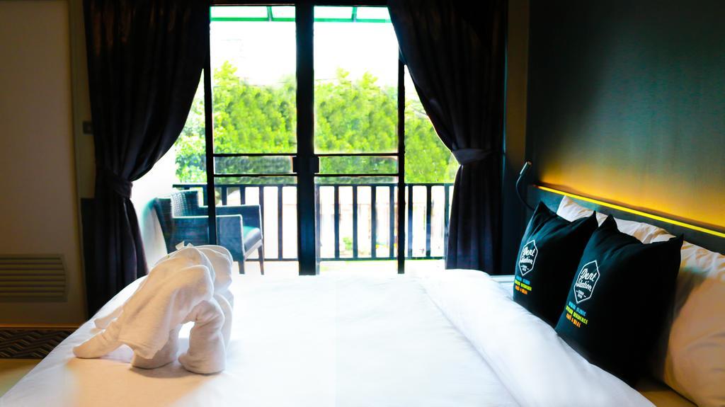 Hotel Dent Station Resident Phuket Zewnętrze zdjęcie